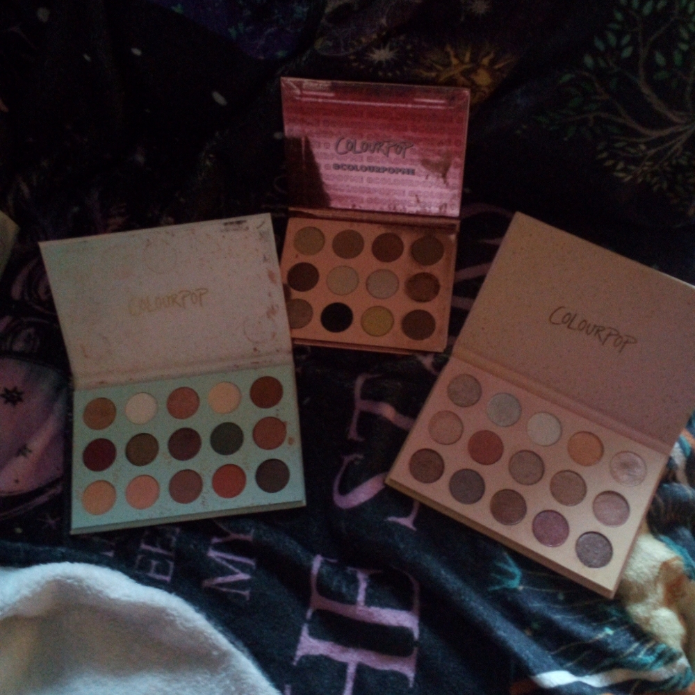 Eyeshadow palettes